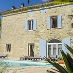 La Bastide De לינה וארוחת בוקר