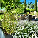 לינה וארוחת בוקר La Bastide De 3*