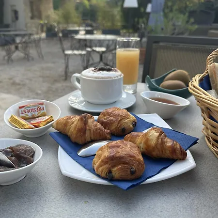 Bed & Breakfast La Bastide De Vallon-Pont-dʼArc